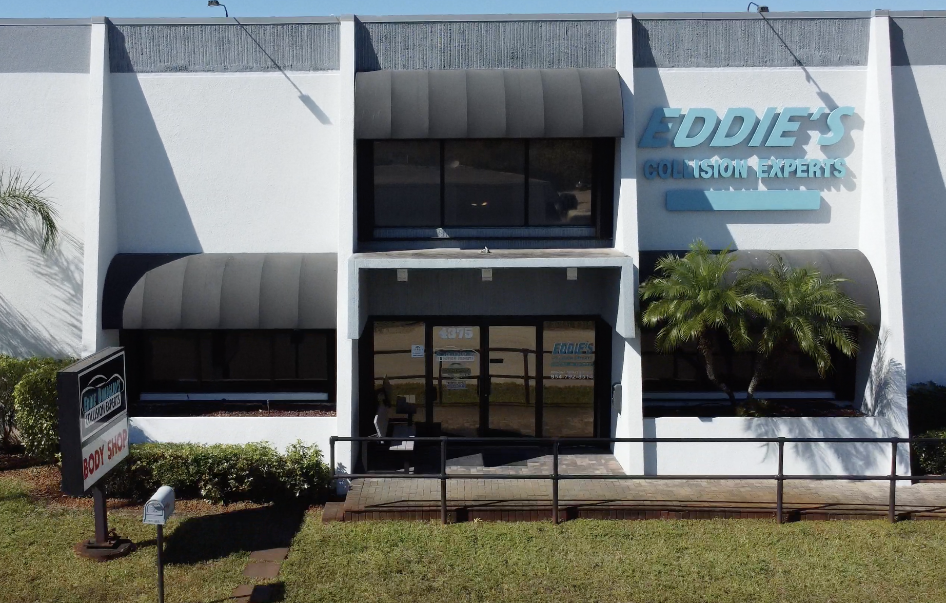 Eddie DiMeglio's Collision Experts building
